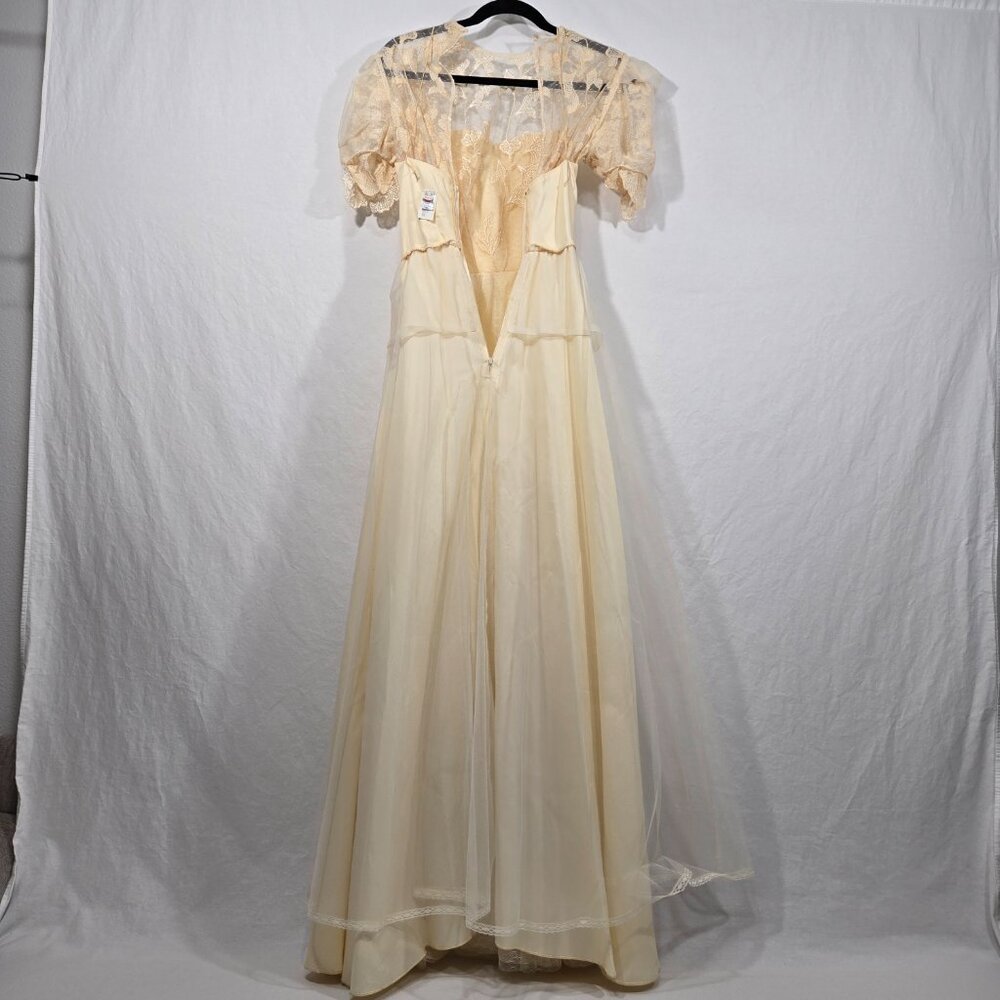 Vintage ILGWU UNION MADE Fairy Modern Edwardian CREAM Wedding Gown Dress Size 4. - Picture 10 of 17